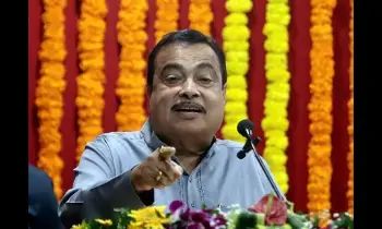 Nitin Gadkari: కొత్త తరానికి బాధ్యతలు అప్పగించే సమయం వచ్చింది: నితిన్ గడ్కరీ సంచలన వ్యాఖ్యలు