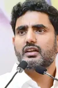 Nara Lokesh: మంగళగిరిలో భారీ రైతుబజార్ ప్రాజెక్ట్ ప్రారంభం.. నేపాల్లో చిక్కుకున్న యాత్రికుల రక్షణపై లోకేశ్ ఫోకస్ Nara Lokesh: మంగళగిరిలో భారీ రైతుబజార్ ప్రాజెక్ట్ ప్రారంభం.. నేపాల్లో చిక్కుకున్న యాత్రికుల రక్షణపై లోకేశ్ ఫోకస్