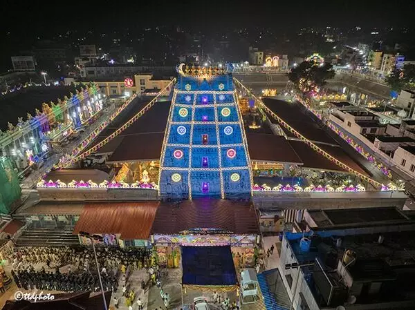 Sri Padmavathi Ammavari Temple: సెప్టెంబరులో శ్రీ పద్మావతి అమ్మవారి ఆలయంలో విశేష ఉత్సవాలు Sri Padmavathi Ammavari Temple: సెప్టెంబరులో శ్రీ పద్మావతి అమ్మవారి ఆలయంలో విశేష ఉత్సవాలు