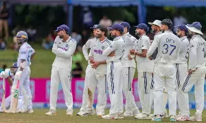 2nd Test: శ్రీలంక వీరోచిత పోరాటం.. డ్రాగా ముగిసిన భారత్ - శ్రీలంక రెండో టెస్టు 2nd Test: శ్రీలంక వీరోచిత పోరాటం.. డ్రాగా ముగిసిన భారత్ - శ్రీలంక రెండో టెస్టు