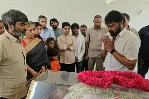 Chiranjeevi: ఆయన చివరి మాటలు నాతోనే పంచుకున్నారు.. జీవీ నారాయణరావు మరణంపై చిరంజీవి భావోద్వేగం Chiranjeevi: ఆయన చివరి మాటలు నాతోనే పంచుకున్నారు.. జీవీ నారాయణరావు మరణంపై చిరంజీవి భావోద్వేగం