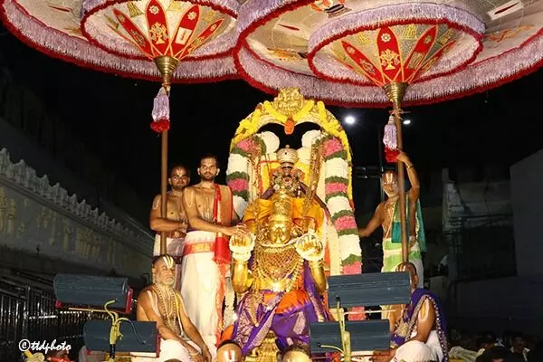 `తిరుమలలో ఘనంగా మాదిరి బ్రహ్మోత్సవ గరుడసేవ `తిరుమలలో ఘనంగా మాదిరి బ్రహ్మోత్సవ గరుడసేవ