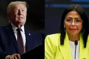 Trump: వెనెజువెలాతో ప్రపంచంలోనే అతిపెద్ద చమురు ఒప్పందం: ట్రంప్ ప్రకటన Trump: వెనెజువెలాతో ప్రపంచంలోనే అతిపెద్ద చమురు ఒప్పందం: ట్రంప్ ప్రకటన