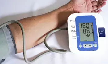 Sudden Spike in Blood Pressure: అకస్మాత్తుగా బీపీ పెరిగిందా? తక్షణమే అదుపులోకి తెచ్చే 5 సింపుల్ టిప్స్..