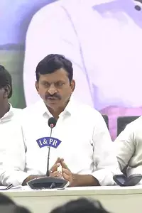 Minister Ponguleti: కేటీఆర్ హద్దు దాటితే ప్రజాగ్రహం తప్పదు: మంత్రి పొంగులేటి హెచ్చరిక Minister Ponguleti: కేటీఆర్ హద్దు దాటితే ప్రజాగ్రహం తప్పదు: మంత్రి పొంగులేటి హెచ్చరిక