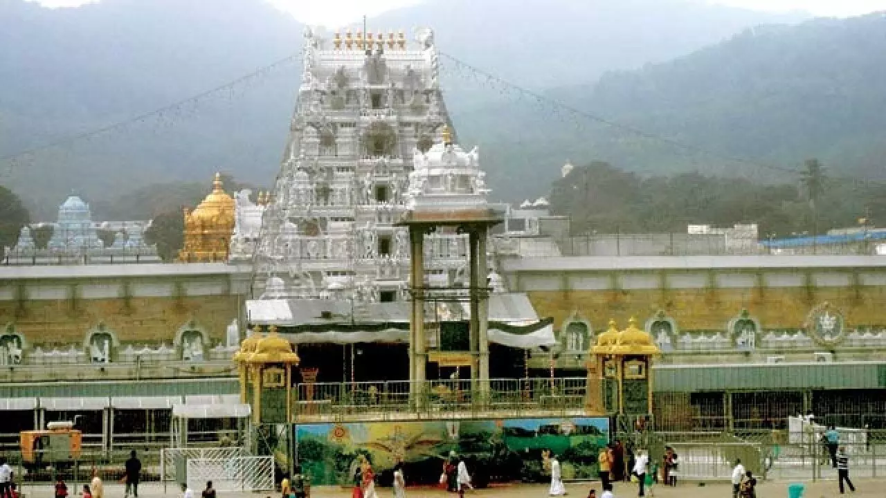 TTD: భక్తుల ప్రశాంత దర్శనమే టీటీడీ ప్రధాన లక్ష్యం TTD: భక్తుల ప్రశాంత దర్శనమే టీటీడీ ప్రధాన లక్ష్యం