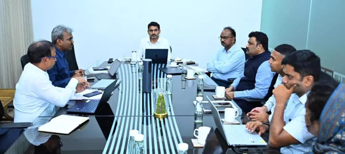 Minister Nara Lokesh: 2027 సెప్టెంబర్ నాటికి రాష్ట్రంలో 100% అక్షరాస్యత సాధన లక్ష్యం: మంత్రి నారా లోకేశ్ Minister Nara Lokesh: 2027 సెప్టెంబర్ నాటికి రాష్ట్రంలో 100% అక్షరాస్యత సాధన లక్ష్యం: మంత్రి నారా లోకేశ్
