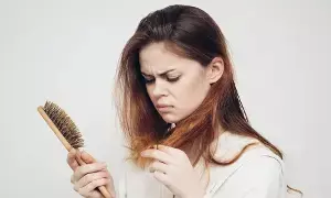 Severe Stress and Anxiety Causing Hair Loss: తీవ్రమైన ఒత్తిడి, ఆందోళనతో జుట్టు రాలుతోందా? నిపుణులు చెబుతున్న వాస్తవాలివే Severe Stress and Anxiety Causing Hair Loss: తీవ్రమైన ఒత్తిడి, ఆందోళనతో జుట్టు రాలుతోందా? నిపుణులు చెబుతున్న వాస్తవాలివే