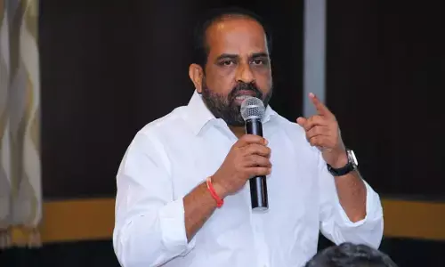 Minister Satyakumar: మంత్రి సత్యకుమార్కు బీజేపీ అధిష్ఠానం కీలక బాధ్యతలు.. దక్షిణాది రాష్ట్రాలకు ఇన్ఛార్జ్గా నియామకం Minister Satyakumar: మంత్రి సత్యకుమార్కు బీజేపీ అధిష్ఠానం కీలక బాధ్యతలు.. దక్షిణాది రాష్ట్రాలకు ఇన్ఛార్జ్గా నియామకం
