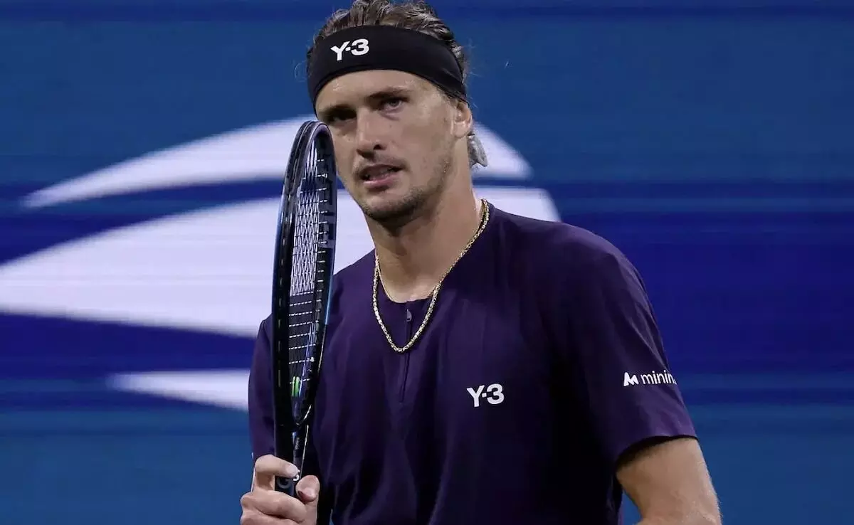 US Open: యూఎస్ ఓపెన్: రెండో రౌండ్లోకి దూసుకెళ్లిన అలెగ్జాండర్ జ్వెరెవ్.. US Open: యూఎస్ ఓపెన్: రెండో రౌండ్లోకి దూసుకెళ్లిన అలెగ్జాండర్ జ్వెరెవ్..