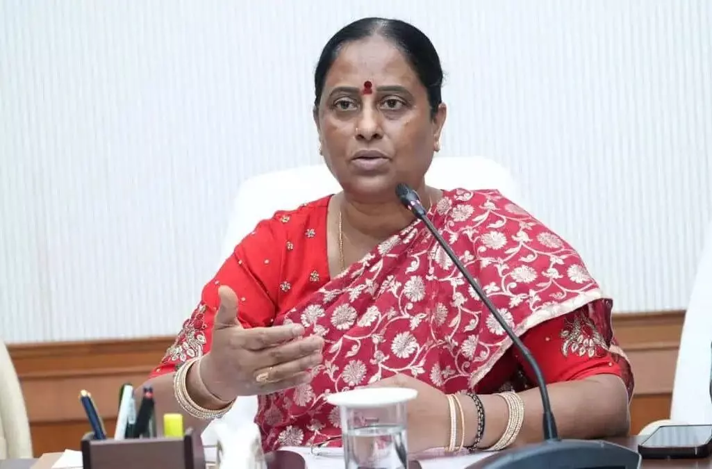 Konda Surekha: కొండా సురేఖ ఆవేదన: ‘నా కుమార్తె వ్యాఖ్యలకు నన్నెందుకు శిక్షిస్తారు? వివరణ కూడా తీసుకోలేదు’ Konda Surekha: కొండా సురేఖ ఆవేదన: ‘నా కుమార్తె వ్యాఖ్యలకు నన్నెందుకు శిక్షిస్తారు? వివరణ కూడా తీసుకోలేదు’