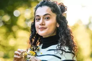Taapsee Pannu: బాక్సాఫీస్ నంబర్ల కంటే బలమైన పాత్రలే ముఖ్యం.. తాప్సీ పన్ను ఇంట్రెస్టింక్ కామెంట్స్ Taapsee Pannu: బాక్సాఫీస్ నంబర్ల కంటే బలమైన పాత్రలే ముఖ్యం.. తాప్సీ పన్ను ఇంట్రెస్టింక్ కామెంట్స్