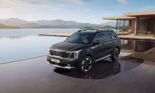 Kia Sorento: 6, 7 సీటర్ల ఆప్షన్లు.. అడ్వాన్స్డ్ సేఫ్టీ ఫీచర్లతో మార్కెట్‌లోకి కియా సోరెంటో గ్రాండ్ ఎంట్రీ