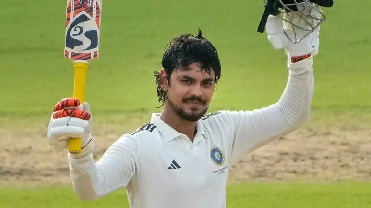 Duleep Trophy Final: ఇషాన్ కిషన్ ఊచకోత.. దులీప్ ట్రోఫీ ఫైనల్లో ఏకంగా 250 రన్స్ Duleep Trophy Final: ఇషాన్ కిషన్ ఊచకోత.. దులీప్ ట్రోఫీ ఫైనల్లో ఏకంగా 250 రన్స్