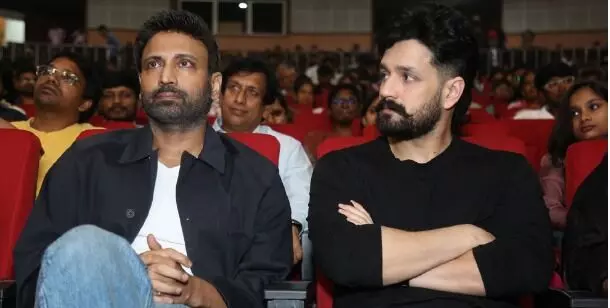 Akhil Akkineni: అమ్మానాన్నకు చెప్పలేని విషయాలు సుమంత్కు చెప్తా: అఖిల్ అక్కినేని Akhil Akkineni: అమ్మానాన్నకు చెప్పలేని విషయాలు సుమంత్కు చెప్తా: అఖిల్ అక్కినేని