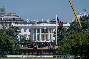 Trump: యుద్ధం కొనసాగుతుంటే.. వాషింగ్టన్‌ సుందరీకరణలో ట్రంప్‌ బిజీ