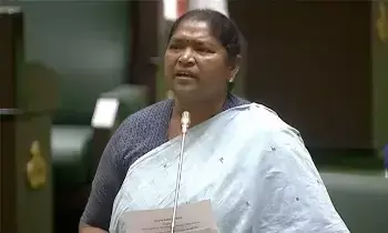 Minister Seethakka: స్పీకర్‌పై తాతా మధు అవమానకర వ్యాఖ్యలు.. మంత్రి సీతక్క కంటతడి.. ఎస్సీ/ఎస్టీ కేసు పెట్టాలని డిమాండ్