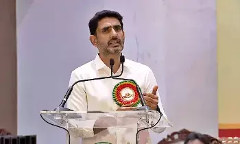 Minister Nara Lokesh: సోషల్ మీడియాతో ప్రజలకు అభివృద్ధి పనులు చేరవేయాలి: మంత్రి నారా లోకేశ్