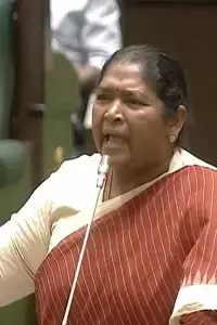 Minister Seethakka: బీఆర్‌ఎస్‌ ఎమ్మెల్యేలదే కీచకపర్వం.. మహిళా ఎమ్మెల్యేలపై అసభ్య ప్రవర్తనపై వీడియోతో మంత్రి సీతక్క ఫైర్