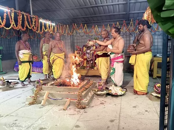 Sri Venugopalaswamy Temple: శ్రీ వేణుగోపాలస్వామివారి ఆలయంలో పూర్ణాహుతితో ముగిసిన పవిత్రోత్సవాలు Sri Venugopalaswamy Temple: శ్రీ వేణుగోపాలస్వామివారి ఆలయంలో పూర్ణాహుతితో ముగిసిన పవిత్రోత్సవాలు