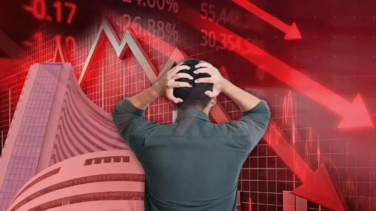 IT Stocks: ఐటీ ఉద్యోగులకు గ్రీన్ కార్డ్ గండం.. ఒక్క రోజే స్టాక్ మార్కెట్లో రూ.55,000 కోట్లు ఆవిరి IT Stocks: ఐటీ ఉద్యోగులకు గ్రీన్ కార్డ్ గండం.. ఒక్క రోజే స్టాక్ మార్కెట్లో రూ.55,000 కోట్లు ఆవిరి