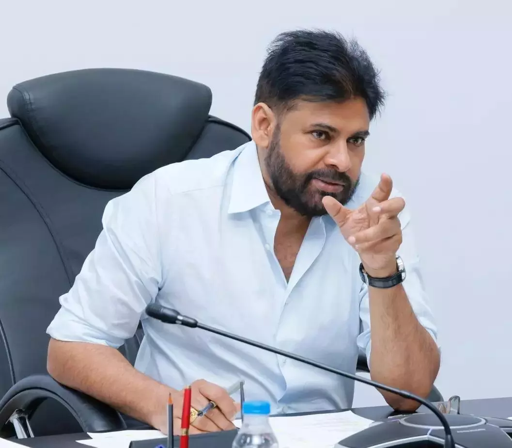 Deputy CM Pawan Kalyan: కాకినాడ జిల్లాలో పులి సంచారంపై డిప్యూటీ సీఎం పవన్ కల్యాణ్ కీలక సమీక్ష – భద్రతకు ప్రాధాన్యం Deputy CM Pawan Kalyan: కాకినాడ జిల్లాలో పులి సంచారంపై డిప్యూటీ సీఎం పవన్ కల్యాణ్ కీలక సమీక్ష – భద్రతకు ప్రాధాన్యం