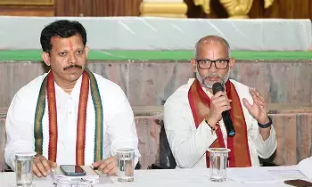 TTD: భక్తి, నిబద్ధతతో విధులు నిర్వర్తించాలి.. బ్రహ్మోత్సవాలను విజయవంతం చేయాలి : TTD