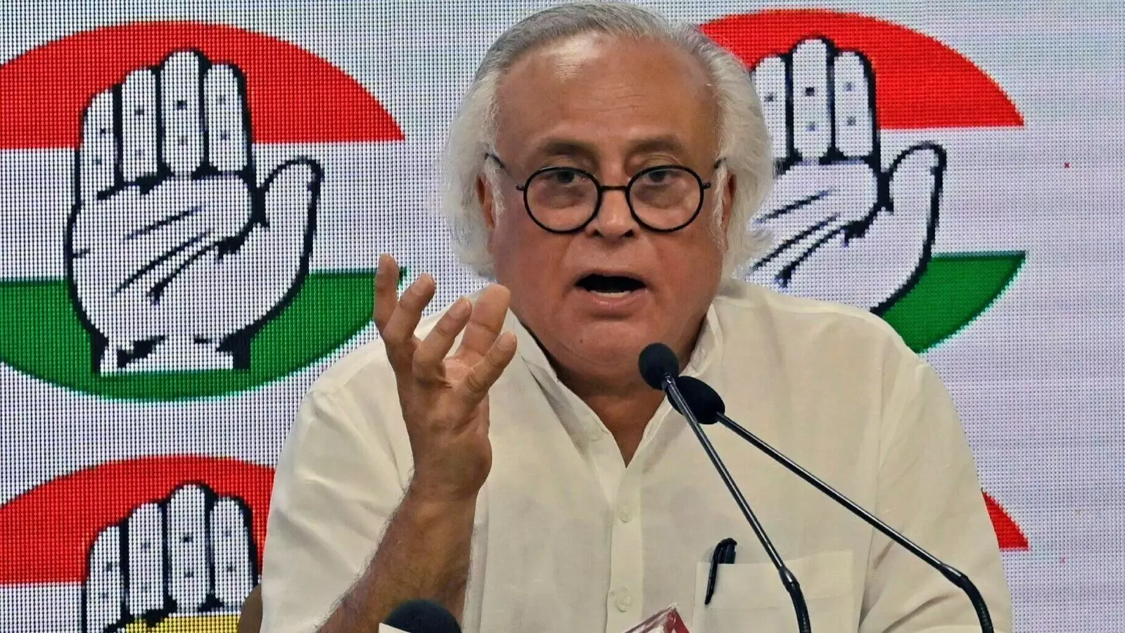Congress: ‘పీఎం చెబుతున్నారు సబ్ చంగా సి... కానీ నిజం సబ్ మెహంగా సి’ – డబ్ల్యూపీఐ ద్రవ్యోల్బణంపై కాంగ్రెస్ విమర్శ Congress: ‘పీఎం చెబుతున్నారు సబ్ చంగా సి... కానీ నిజం సబ్ మెహంగా సి’ – డబ్ల్యూపీఐ ద్రవ్యోల్బణంపై కాంగ్రెస్ విమర్శ