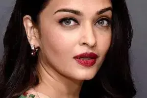 AishwaryaRai: తల్లిదండ్రులను వదిలేస్తేనే స్వాతంత్ర్యమా?.. పాశ్చాత్య ధోరణిపై ఐశ్వర్యారాయ్ ఘాటు వ్యాఖ్యలు.. నెట్టింట పాత వీడియో వైరల్.. AishwaryaRai: తల్లిదండ్రులను వదిలేస్తేనే స్వాతంత్ర్యమా?.. పాశ్చాత్య ధోరణిపై ఐశ్వర్యారాయ్ ఘాటు వ్యాఖ్యలు.. నెట్టింట పాత వీడియో వైరల్..