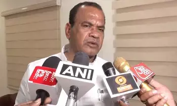 Komatireddy: కేటీఆర్‌ పాదయాత్రకు కోమటిరెడ్డి సవాల్.. నల్లగొండలో నేనూ నడుస్తా!