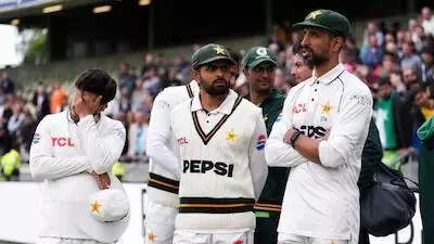 Pakistan: పాకిస్థాన్కు మరో భారీ షాక్.. ఐసీసీ టెస్టు ర్యాంకింగ్స్లో చరిత్రలోనే అత్యంత దిగువకు Pakistan: పాకిస్థాన్కు మరో భారీ షాక్.. ఐసీసీ టెస్టు ర్యాంకింగ్స్లో చరిత్రలోనే అత్యంత దిగువకు