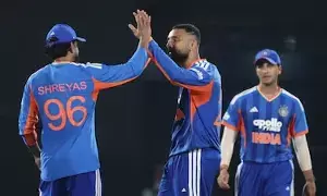 Varun Chakravarthy: వరుణ్ చక్రవర్తికి గాయం.. అఫ్గానిస్థాన్ టీ20 సిరీస్కు దూరం! Varun Chakravarthy: వరుణ్ చక్రవర్తికి గాయం.. అఫ్గానిస్థాన్ టీ20 సిరీస్కు దూరం!