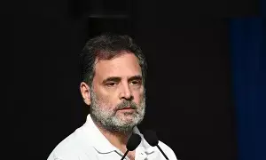 Rahul Gandhi: యూపీఐపై ఛార్జీలకు రంగం సిద్ధం.. అమెరికా ఒత్తిడికి మోదీ తలొగ్గారని రాహుల్ విమర్శ