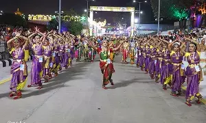 Lord Venkateswara: పెద్దశేష వాహనంపై శ్రీవారి వైభవం – కళాబృందాల కనువిందు Lord Venkateswara: పెద్దశేష వాహనంపై శ్రీవారి వైభవం – కళాబృందాల కనువిందు