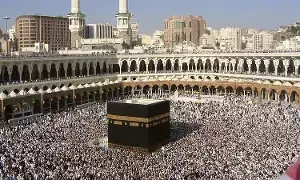 Saudi Arabia: మక్కా సమీపంలో హూతీ డ్రోన్ను కూల్చిన సౌదీ.. పవిత్ర నగరాల భద్రత ‘రెడ్ లైన్’ అని హెచ్చరిక Saudi Arabia: మక్కా సమీపంలో హూతీ డ్రోన్ను కూల్చిన సౌదీ.. పవిత్ర నగరాల భద్రత ‘రెడ్ లైన్’ అని హెచ్చరిక