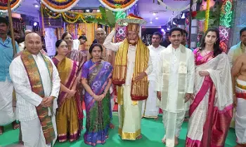 CM Chandrababu: తిరుమలలో సీఎం చంద్రబాబు ప్రత్యేక పూజలు.. ఎస్వీ మ్యూజియం, ఈవీ బస్సుల  ప్రారంభం
