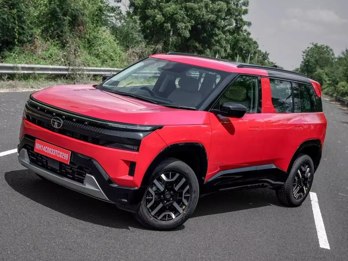 Tata Sierra: రూ.11.99 లక్షలకే కొత్త టాటా సియెర్రా లెజెండ్ లాంచ్.. ఫీచర్లు చూస్తే ఫిదా కావాల్సిందే Tata Sierra: రూ.11.99 లక్షలకే కొత్త టాటా సియెర్రా లెజెండ్ లాంచ్.. ఫీచర్లు చూస్తే ఫిదా కావాల్సిందే
