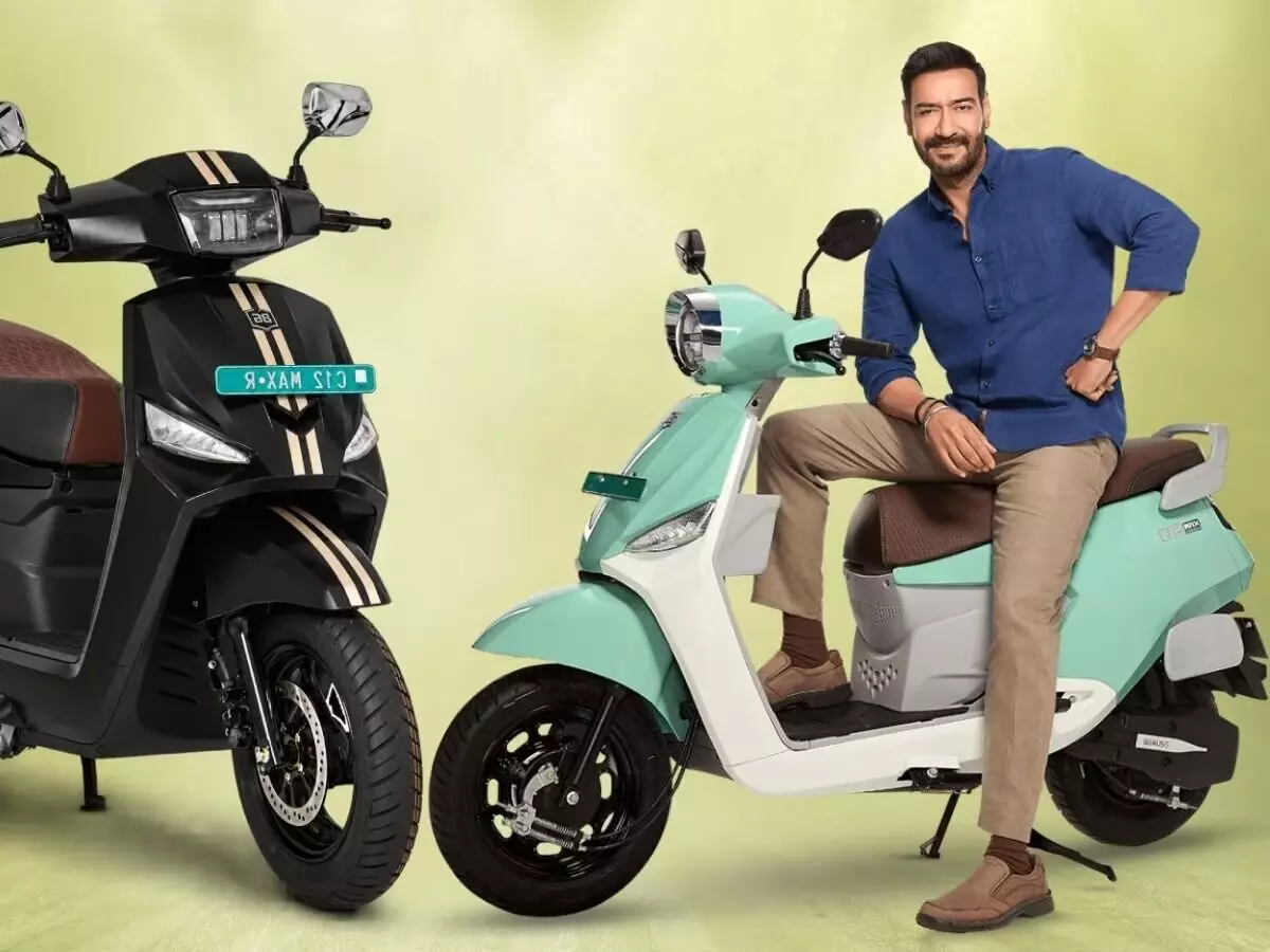 Electric Scooter Sales: బజాజ్, ఏథర్లను వెనక్కి నెట్టిన కొత్త ఎలక్ట్రిక్ స్కూటర్.. ఏకంగా 30 వేలకు పైగా సేల్ Electric Scooter Sales: బజాజ్, ఏథర్లను వెనక్కి నెట్టిన కొత్త ఎలక్ట్రిక్ స్కూటర్.. ఏకంగా 30 వేలకు పైగా సేల్