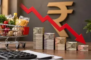 Inflation: బ్యాంకులో రూ.లక్ష దాచిపెడితే 20 ఏళ్ల తర్వాత దాని అసలు విలువ ఎంత ఉంటుందంటే ? Inflation: బ్యాంకులో రూ.లక్ష దాచిపెడితే 20 ఏళ్ల తర్వాత దాని అసలు విలువ ఎంత ఉంటుందంటే ?