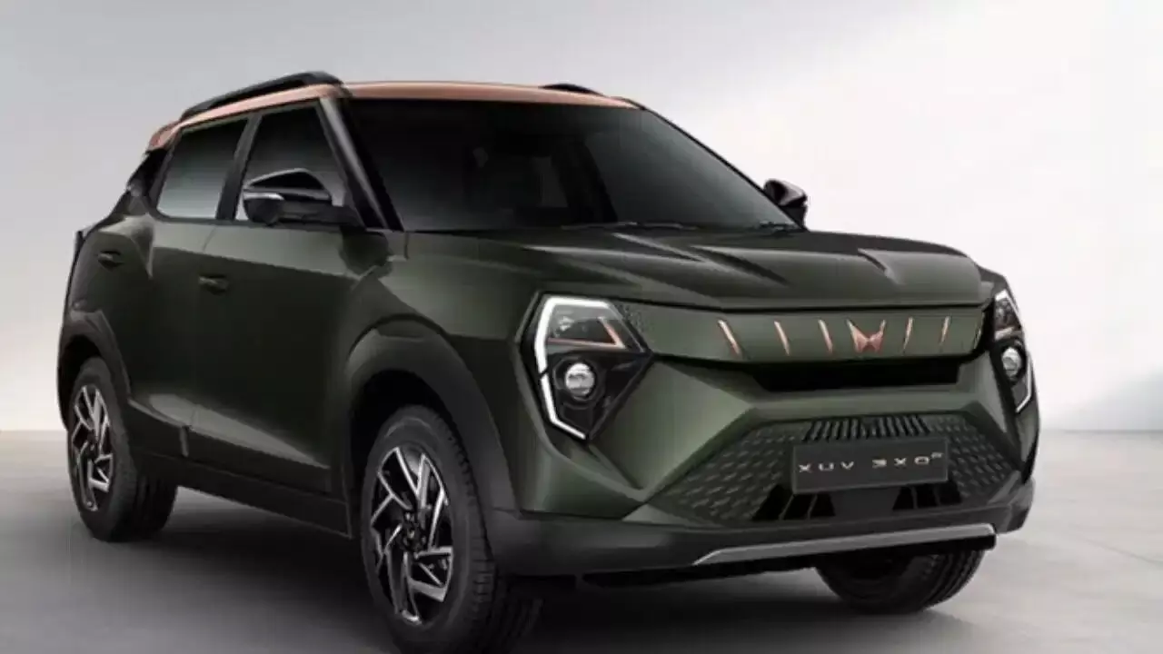 Mahindra XUV 3XO: రోడ్లపై దూసుకుపోతున్న మహీంద్రా ఎక్స్ఓవీ 3ఎక్స్ఓ.. రికార్డు స్థాయిలో అమ్ముడైన 2.5 లక్షల కార్లు Mahindra XUV 3XO: రోడ్లపై దూసుకుపోతున్న మహీంద్రా ఎక్స్ఓవీ 3ఎక్స్ఓ.. రికార్డు స్థాయిలో అమ్ముడైన 2.5 లక్షల కార్లు