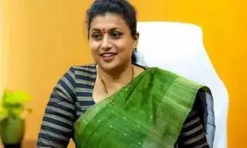 Roja: వెంకటేశ్‌తో దూరం వెనుక అసలు నిజం అదే.. రాజా సినిమాలో అందుకే ఛాన్స్ మిస్సైంది.. రోజా ఓపెన్ కామెంట్స్!