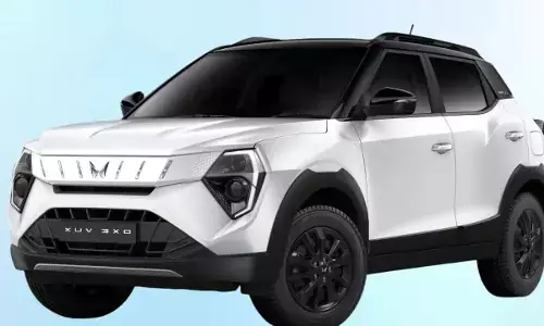 Mahindra XUV 3XO: కార్ లవర్లకు గుడ్ న్యూస్.. రూ.9.39 లక్షలకే పవర్ఫుల్ ఫీచర్లతో కొత్త మహీంద్రా కారు Mahindra XUV 3XO: కార్ లవర్లకు గుడ్ న్యూస్.. రూ.9.39 లక్షలకే పవర్ఫుల్ ఫీచర్లతో కొత్త మహీంద్రా కారు