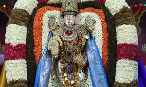 Gaja Vahanam: గజ వాహనంపై శ్రీ మలయప్ప స్వామివారి దివ్య విహారం Gaja Vahanam: గజ వాహనంపై శ్రీ మలయప్ప స్వామివారి దివ్య విహారం