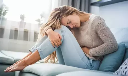 Suffering From Period Pain: పీరియడ్స్ నొప్పితో బాధపడుతున్నారా? ఈ సహజసిద్ధమైన డ్రింక్తో ఇన్స్టాంట్ రిలీఫ్.. Suffering From Period Pain: పీరియడ్స్ నొప్పితో బాధపడుతున్నారా? ఈ సహజసిద్ధమైన డ్రింక్తో ఇన్స్టాంట్ రిలీఫ్..