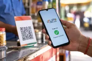 UPI: యూపీఐ సబ్సిడీ ఇక బంద్ కానుందా? కేంద్ర ప్రభుత్వ తాజా నిర్ణయంతో బ్యాంకుల కొత్త ప్లాన్ ఇదీ UPI: యూపీఐ సబ్సిడీ ఇక బంద్ కానుందా? కేంద్ర ప్రభుత్వ తాజా నిర్ణయంతో బ్యాంకుల కొత్త ప్లాన్ ఇదీ