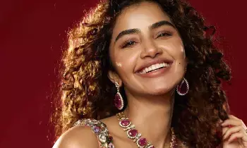 Anupama Parameswaran: తప్పుడు వ్యక్తిని ప్రేమిస్తే ఎన్నో కష్టాలు.. అనుపమ పరమేశ్వరన్ ఆసక్తికర పోస్ట్!