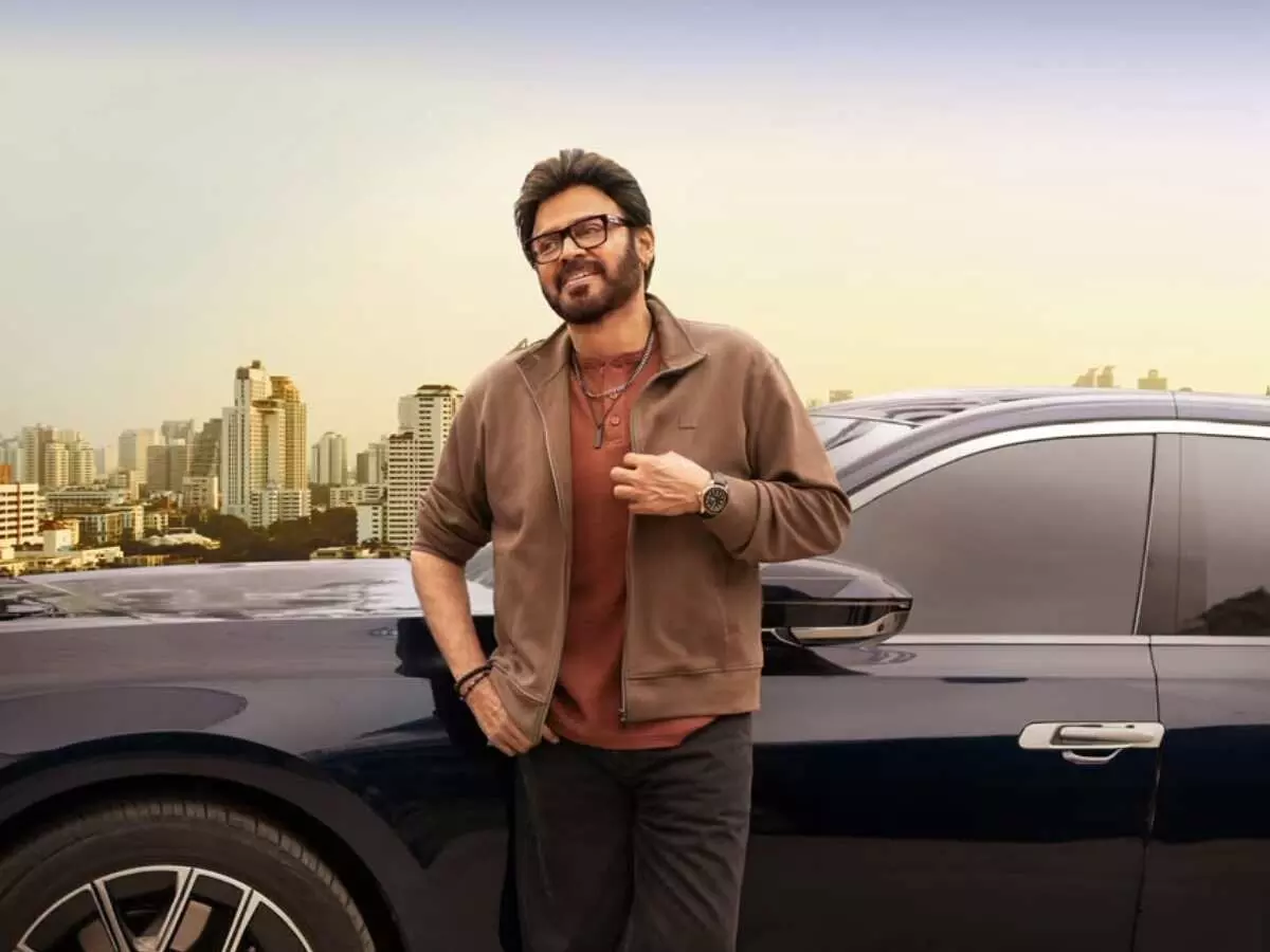 ‘Aadarsha Kutumbam’ : వెంకటేష్ ‘ఆదర్శ కుటుంబం’ వాయిదా.. అక్టోబర్ 9న విడుదల! ‘Aadarsha Kutumbam’ : వెంకటేష్ ‘ఆదర్శ కుటుంబం’ వాయిదా.. అక్టోబర్ 9న విడుదల!