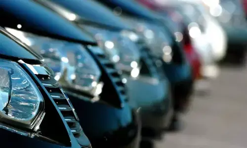 Auto Sales: 11 నెలల్లో ఏకంగా 3 కోట్లు.. జీఎస్టీ తగ్గింపుతో ఆటో రంగంలో సరికొత్త రికార్డు Auto Sales: 11 నెలల్లో ఏకంగా 3 కోట్లు.. జీఎస్టీ తగ్గింపుతో ఆటో రంగంలో సరికొత్త రికార్డు