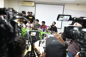 CJP: సీఈసీ జ్ఞానేష్ కుమార్పై సీజేపీ ఉగ్ర హెచ్చరిక.. 48 గంటల్లో రాజీనామా చేయకపోతే ‘జంతర్ మంతర్ 2.0’ CJP: సీఈసీ జ్ఞానేష్ కుమార్పై సీజేపీ ఉగ్ర హెచ్చరిక.. 48 గంటల్లో రాజీనామా చేయకపోతే ‘జంతర్ మంతర్ 2.0’