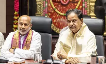 Srivari Salakatla Brahmotsavams: సమిష్టి కృషితో శ్రీవారి సాలకట్ల బ్రహ్మోత్సవాలు విజయవంతం Srivari Salakatla Brahmotsavams: సమిష్టి కృషితో శ్రీవారి సాలకట్ల బ్రహ్మోత్సవాలు విజయవంతం